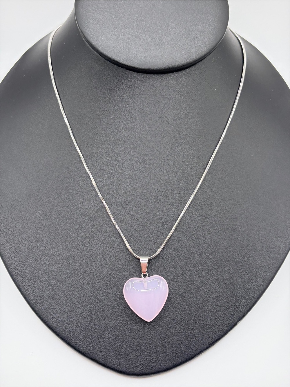 Delicate Rose Quartz Heart Pendant Necklace